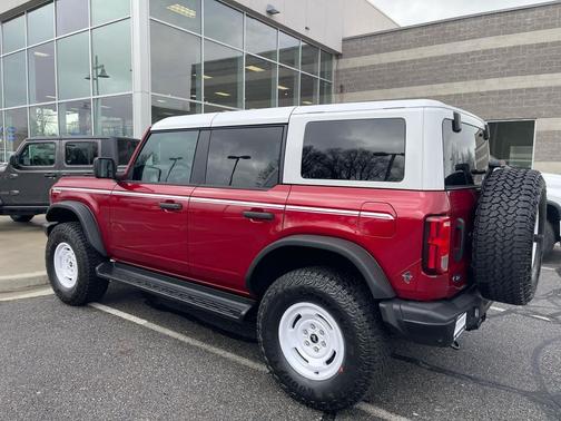 2025 Ford Bronco Heritage Edition