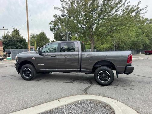 2025 RAM 2500 Laramie Crew Cab 4x4 6'4' Box