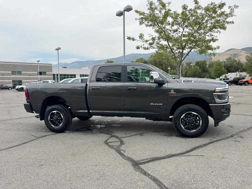 2025 RAM 2500 Laramie Crew Cab 4x4 6'4' Box