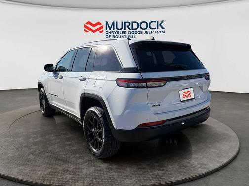 2026 Jeep Grand Cherokee Altitude