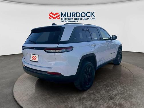 2026 Jeep Grand Cherokee Altitude