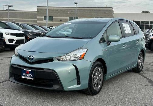 2016 Toyota Prius v Two