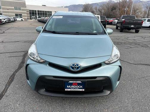 2016 Toyota Prius v Two