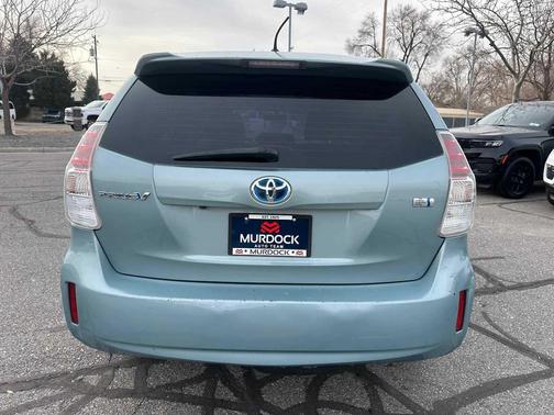 2016 Toyota Prius v Two