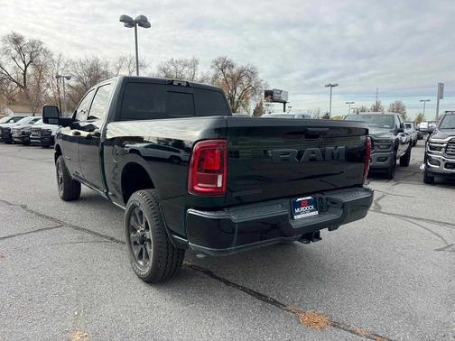 2025 RAM 3500 Big Horn Crew Cab 4x4 6'4' Box