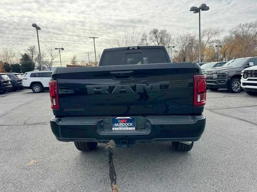 2025 RAM 3500 Big Horn Crew Cab 4x4 6'4' Box