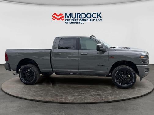 Ceramic Gray Clearcoat 2026 RAM 2500 Laramie Crew Cab 4x4 6'4' Box