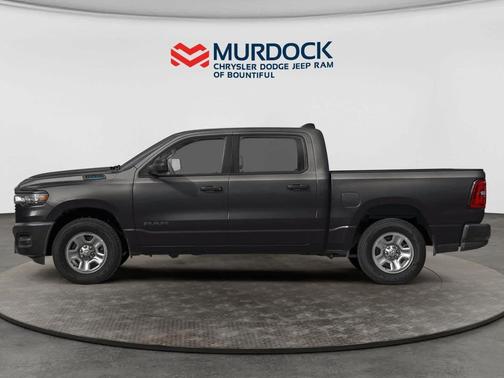 Diamond Black Crystal Pearlcoat 2026 RAM 1500 Express