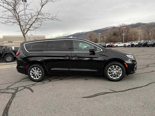 2026 Chrysler Pacifica L