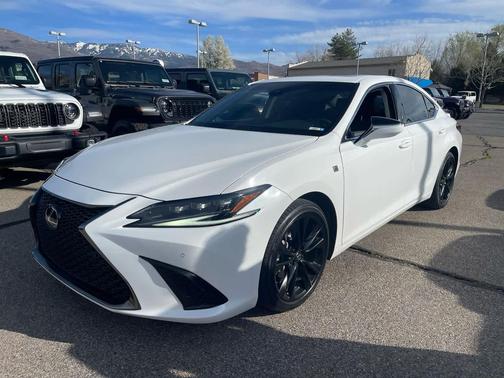 ULTRA WHITE 2023 Lexus ES 250 Base