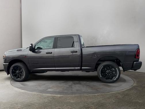 2026 RAM 2500 Big Horn Crew Cab 4x2 6'4' Box