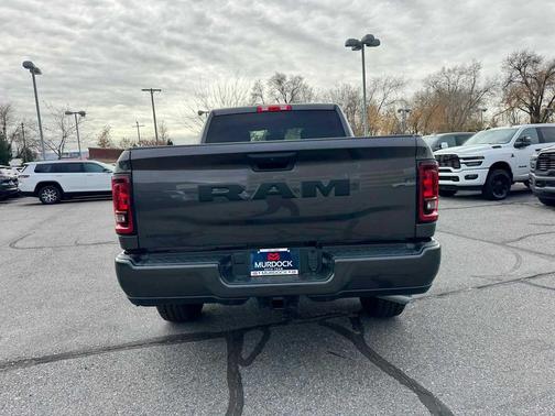 2026 RAM 2500 Big Horn Crew Cab 4x2 6'4' Box