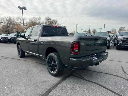 2026 RAM 2500 Big Horn Crew Cab 4x2 6'4' Box