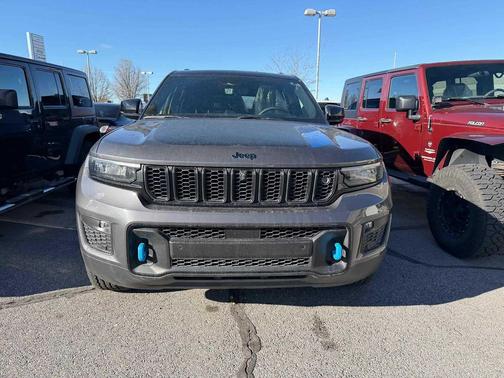 2024 Jeep Grand Cherokee 4xe Trailhawk
