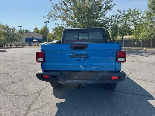 2025 Jeep Gladiator Sport