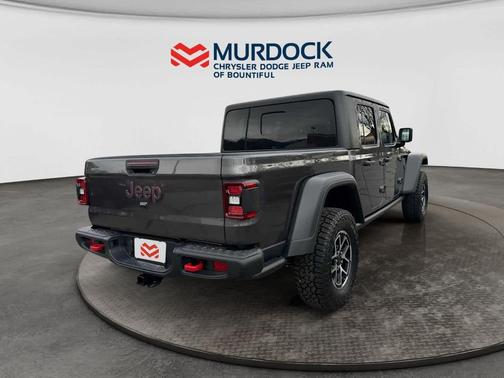Granite Crystal Metallic Clearcoat 2026 Jeep Gladiator Rubicon