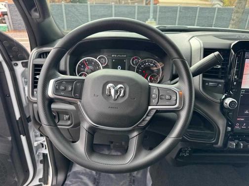 2026 RAM 2500 Tradesman Crew Cab 4x2 8' Box