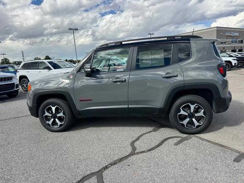 2021 Jeep Renegade Trailhawk