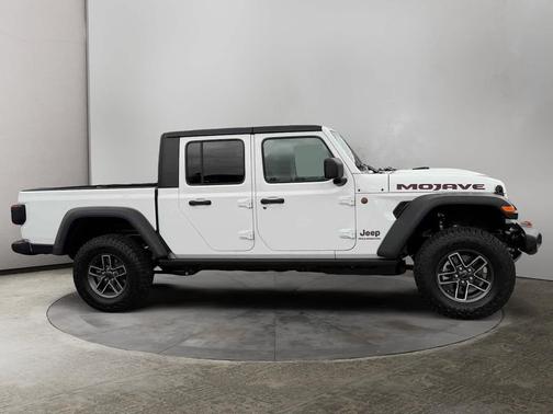 2026 Jeep Gladiator Mojave 4x4