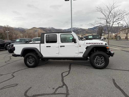 2026 Jeep Gladiator Mojave 4x4
