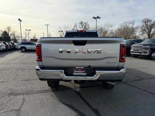 2026 RAM 2500 Tradesman Crew Cab 4x4 8' Box