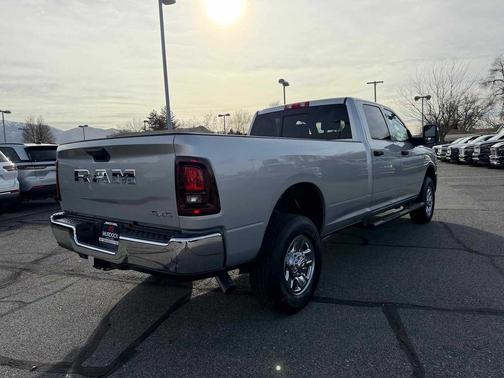 2026 RAM 2500 Tradesman Crew Cab 4x4 8' Box