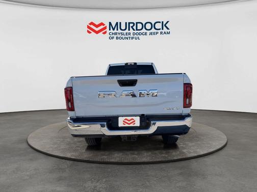 Bright White Clearcoat 2026 RAM 3500 Tradesman Crew Cab 4x4 8' Box
