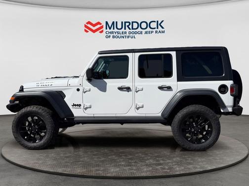 Bright White Clearcoat 2020 Jeep Wrangler Unlimited Willys 4x4