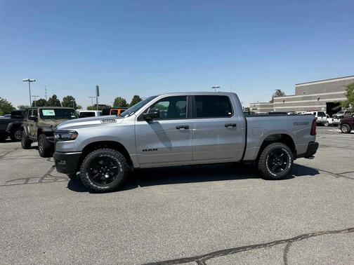 2025 RAM 1500 Warlock Crew Cab 4x4 5'7' Box