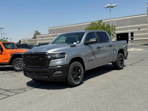 2025 RAM 1500 Warlock Crew Cab 4x4 5'7' Box