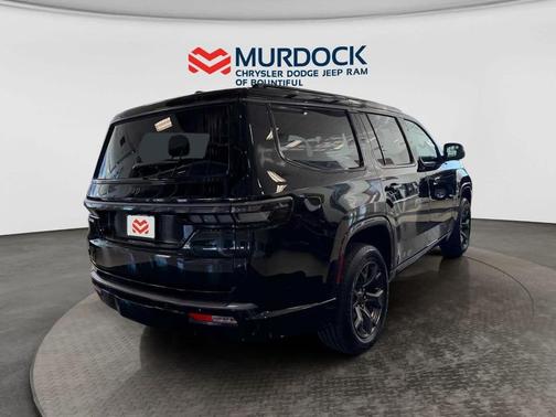 High Gloss Black 2026 Jeep Grand Wagoneer Limited Altitude 4x4