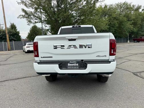 2025 RAM 2500 Laramie Crew Cab 4x4 6'4' Box