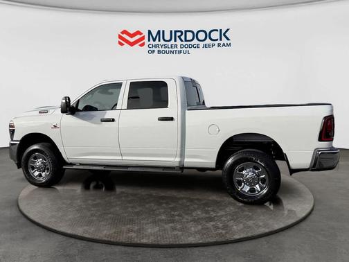 2026 RAM 2500 Tradesman Crew Cab 4x4 6'4' Box