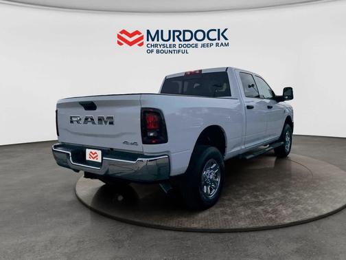 2026 RAM 2500 Tradesman Crew Cab 4x4 6'4' Box