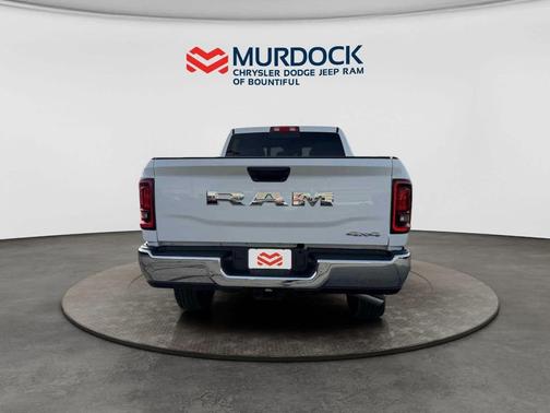 Bright White Clearcoat 2026 RAM 2500 Tradesman Crew Cab 4x4 6'4' Box