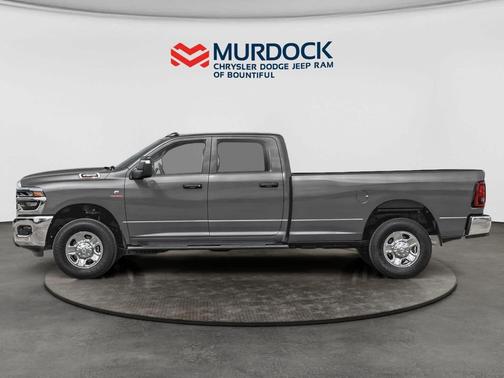 2026 RAM 3500 Big Horn Crew Cab 4x4 8' Box