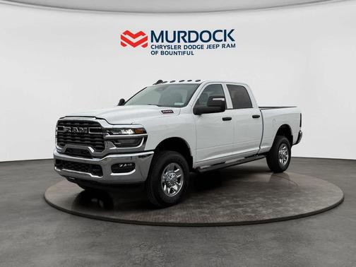 2026 RAM 2500 Tradesman Crew Cab 4x4 6'4' Box