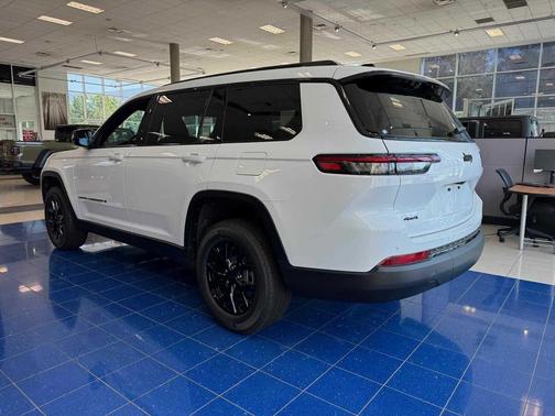 2025 Jeep Grand Cherokee L Altitude