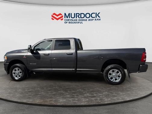 2024 RAM 3500 Laramie Crew Cab 4x4 8' Box
