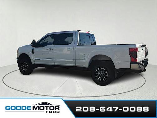 2022 Ford F-350 LARIAT SUPER DUTY