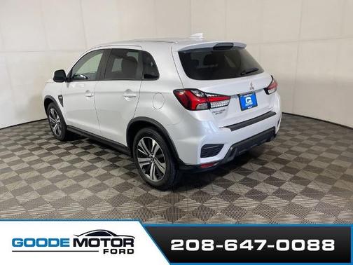 White 2024 Mitsubishi Outlander Sport 2.0 ES