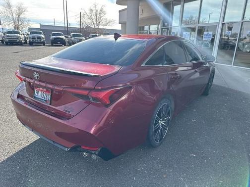 2019 Toyota Avalon XSE
