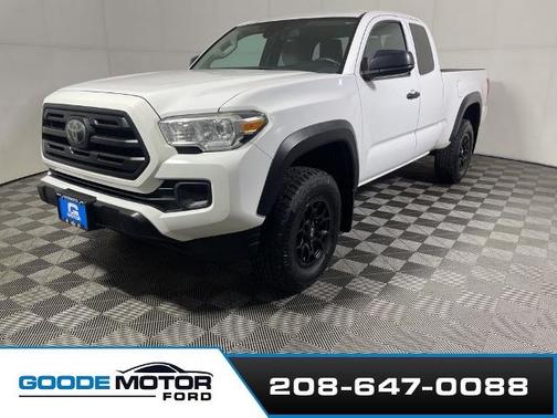 Super White 2019 Toyota Tacoma SR5