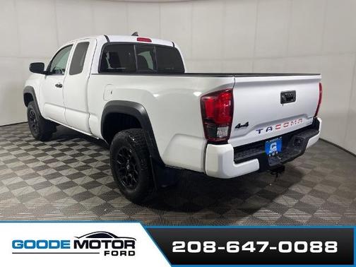 Super White 2019 Toyota Tacoma SR5