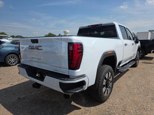Glacier White Tricoat 2026 GMC Sierra 3500 Denali