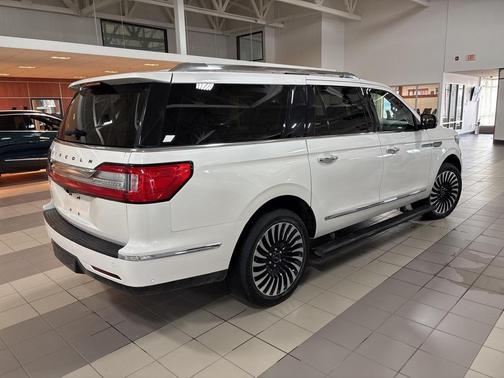2019 Lincoln Navigator L Black Label