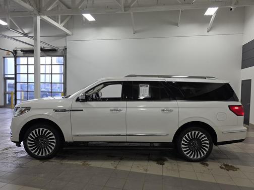 2019 Lincoln Navigator L Black Label
