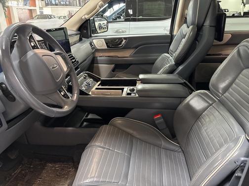 2019 Lincoln Navigator L Black Label