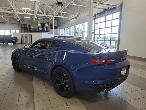 2021 Chevrolet Camaro RWD Coupe LT1