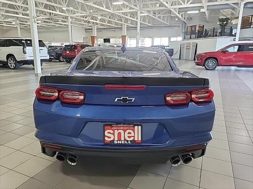 2021 Chevrolet Camaro RWD Coupe LT1